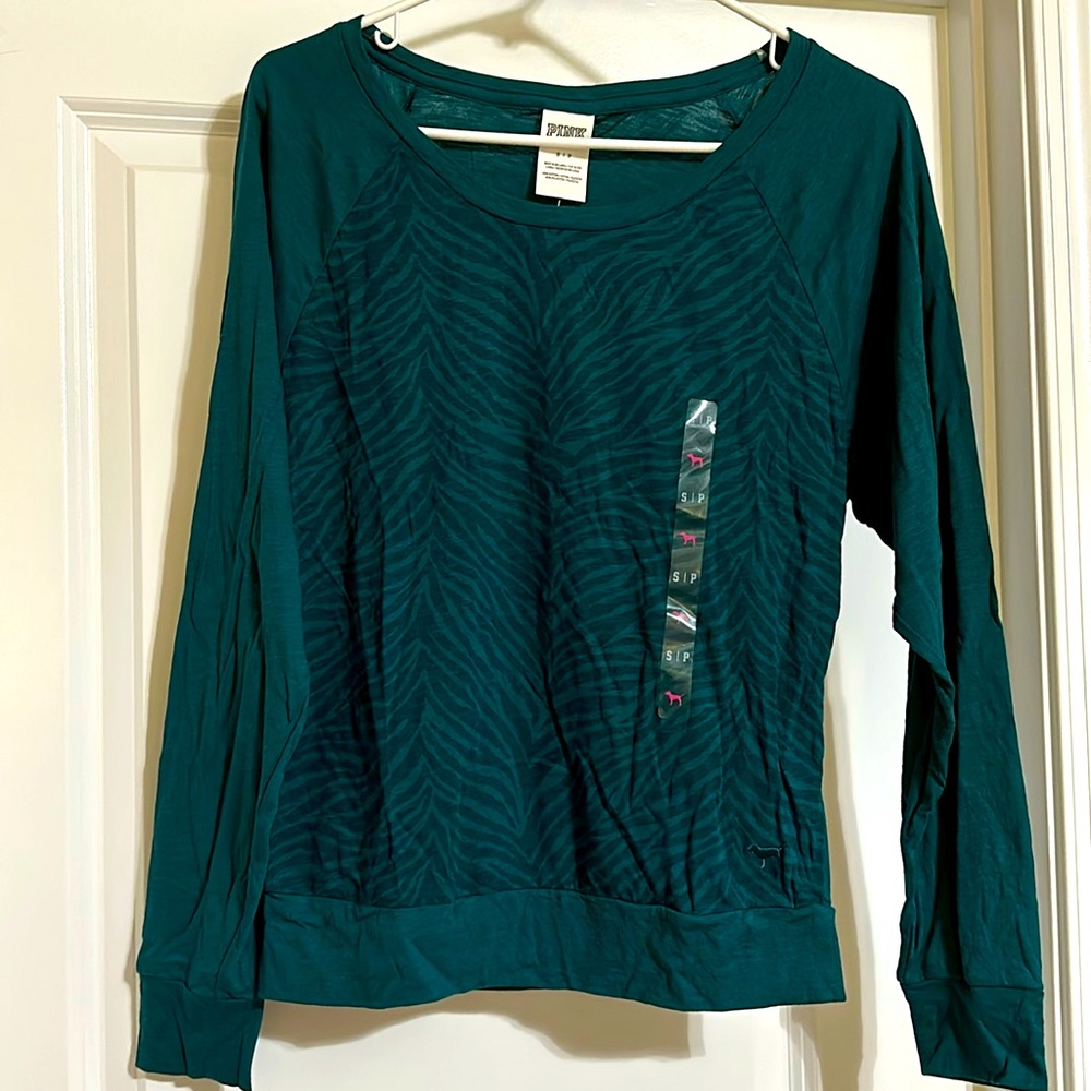 Victoria’s Secret PINK long sleeve t-shirt - Size S